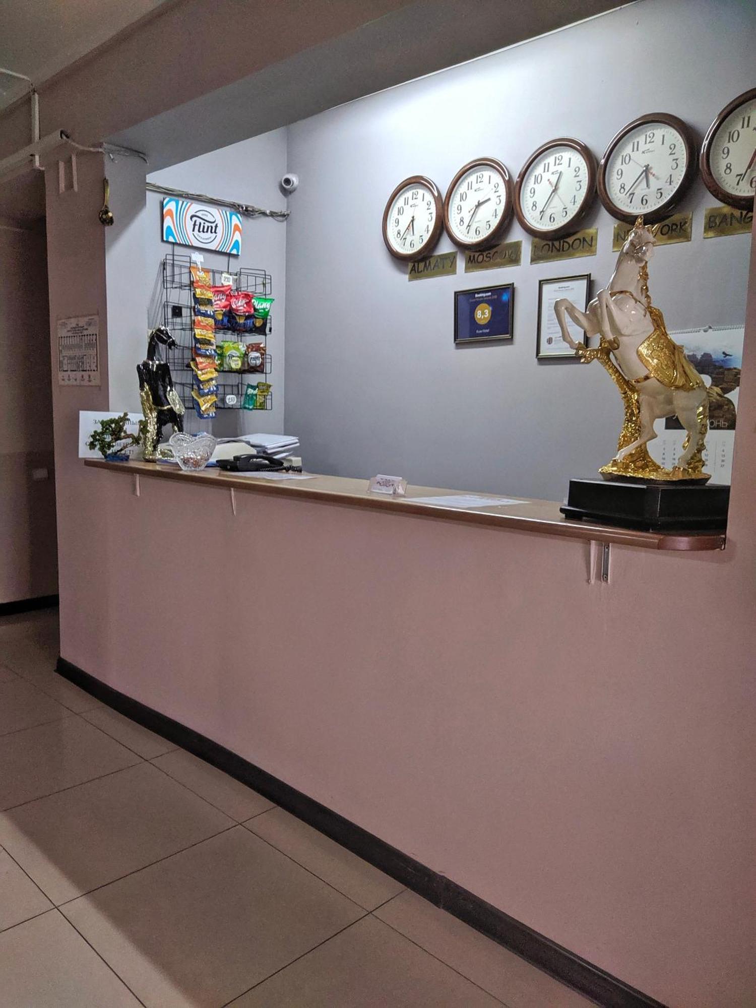 אלמטי Kuze Hostel מראה חיצוני תמונה